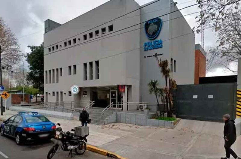 Cuatro presos se fugaron de una comisaría en Caballito Cuatro presos se fugaron de una comisaría en Caballito