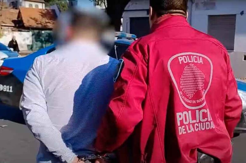 Tras robar en una vivienda detienen al «saltador de techos» Tras robar en una vivienda detienen al «saltador de techos»