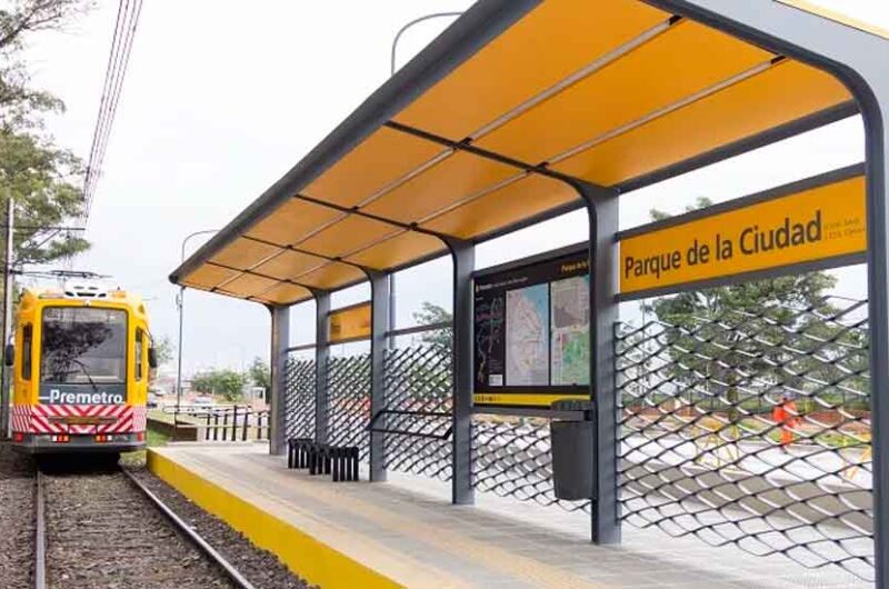 Renovada la estación Parque de la Ciudad del Premetro Renovada la estación Parque de la Ciudad del Premetro