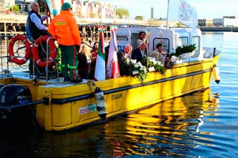 Procesión náutica de la Virgen de los Mártiles Navegantes Procesión náutica de la Virgen de los Mártiles Navegantes