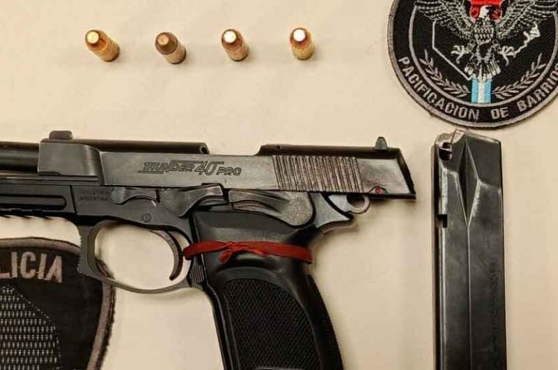Ciudad Oculta: Disparó contra la policía y fue detenido Ciudad Oculta: Disparó contra la policía y fue detenido
