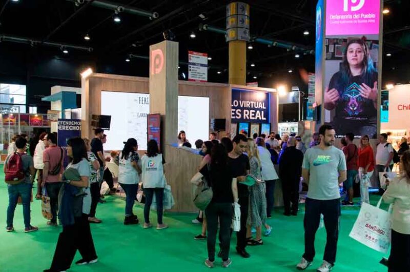La Defensoría del Pueblo en la 49ª edición de la Feria del Libro