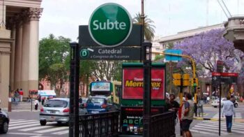 Proponen rebautizar una estación de subte como "Papa Francisco