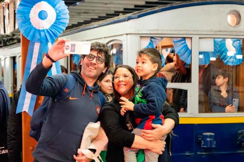 El Subte celebra el Día de la Independencia con un Paseo El Subte celebra el Día de la Independencia con un Paseo