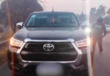 Iba en una Hilux robada: el anillo Digital lo detectó y fue detenido