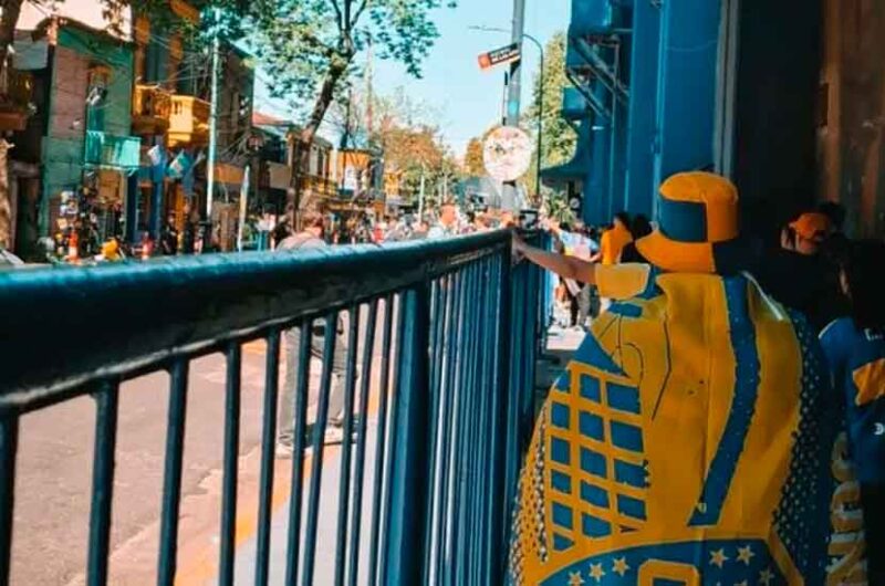 Los hinchas llegaron a La Bombonera para el último adiós a Russo Los hinchas llegaron a La Bombonera para el último adiós a Russo
