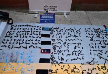 Detienen en Barracas a tres narcos con más de 500 dosis de cocaína