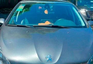 Caen con un auto mellizo en Pompeya