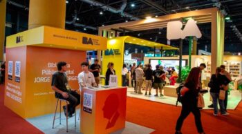 La Ciudad presenta más de 100 actividades en la Feria del Libro