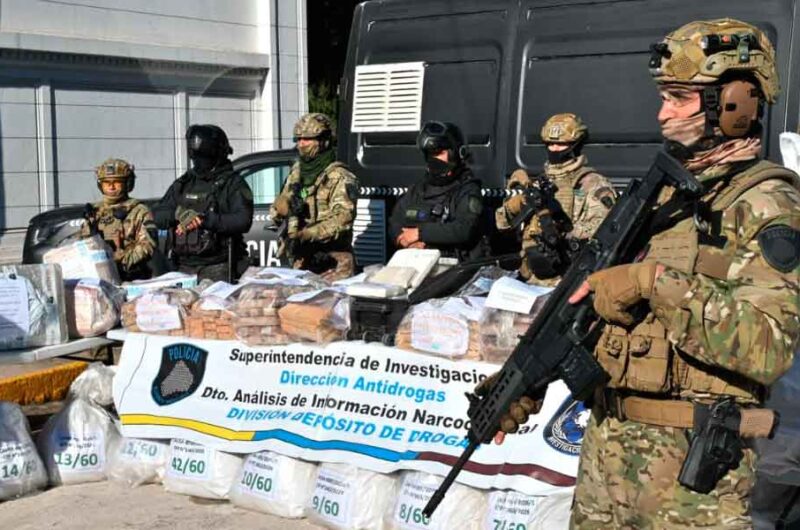 Ley y orden: la Ciudad quemó casi 1.000 kilos de droga secuestrada Ley y orden: la Ciudad quemó casi 1.000 kilos de droga secuestrada