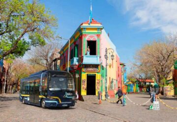 El Bus Eléctrico extiende su recorrido y ahora llega hasta Caminito